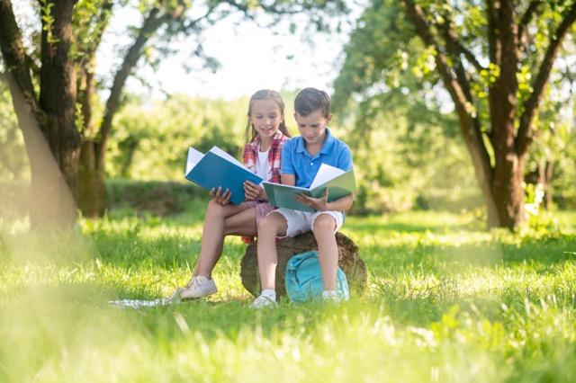 Letture in inglese per bambini: come la lettura stimola l’apprendimento linguistico e cognitivo