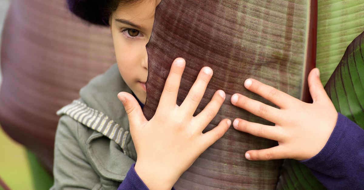 Mio Figlio è Timido: Come Aiutarlo a Buttarsi con l’Inglese